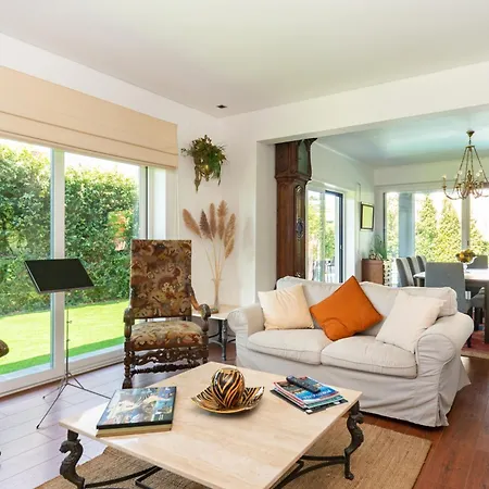 Marigold Villa Cascais